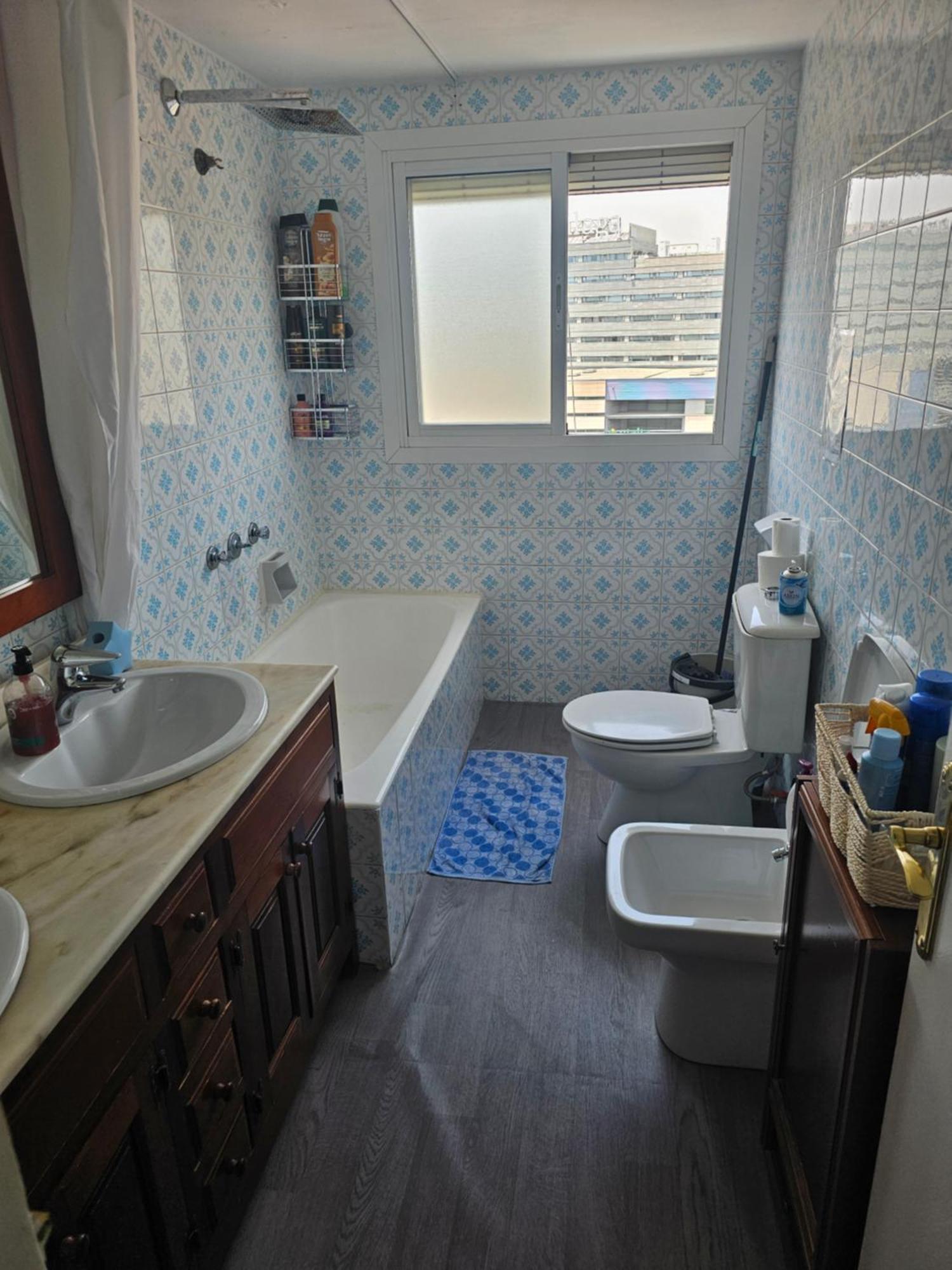 Homestay Privada Preciosa Grande Privada Centro Y Cerca De La Playa Wi-fi Malaga
